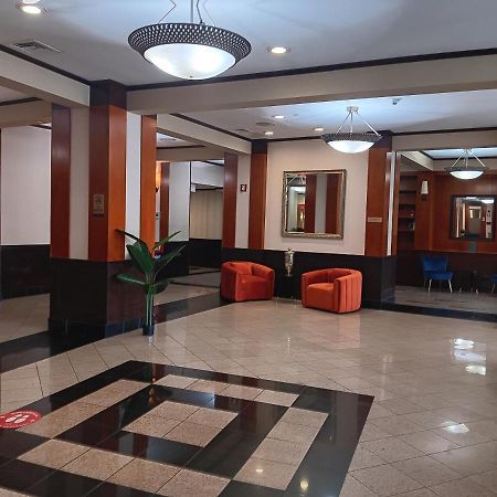 Clarion Hotel & Suites Mount Laurel Ngoại thất bức ảnh