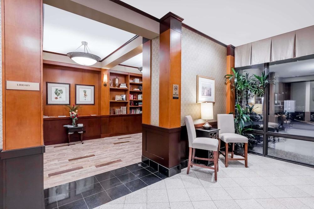 Clarion Hotel & Suites Mount Laurel Ngoại thất bức ảnh