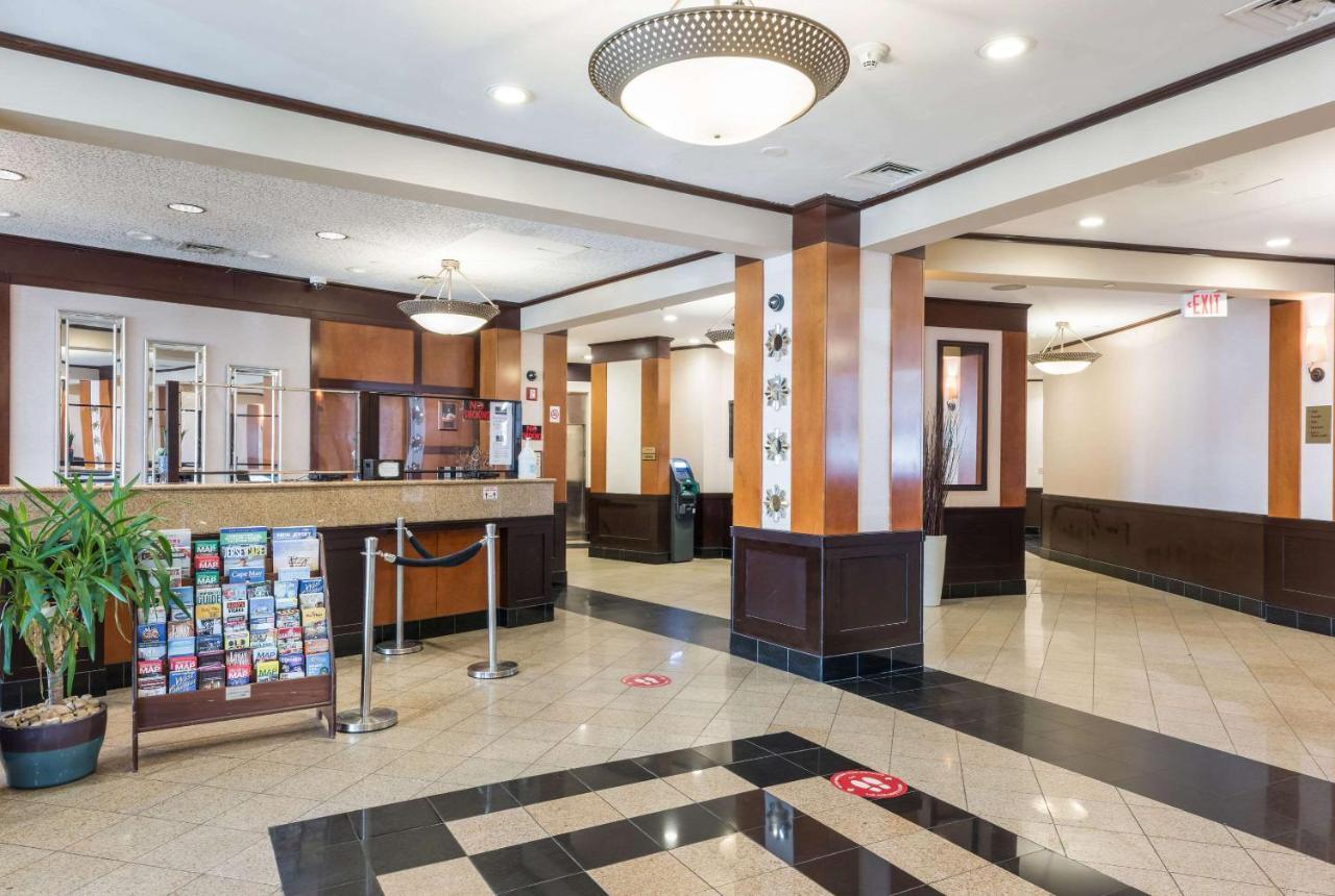 Clarion Hotel & Suites Mount Laurel Ngoại thất bức ảnh