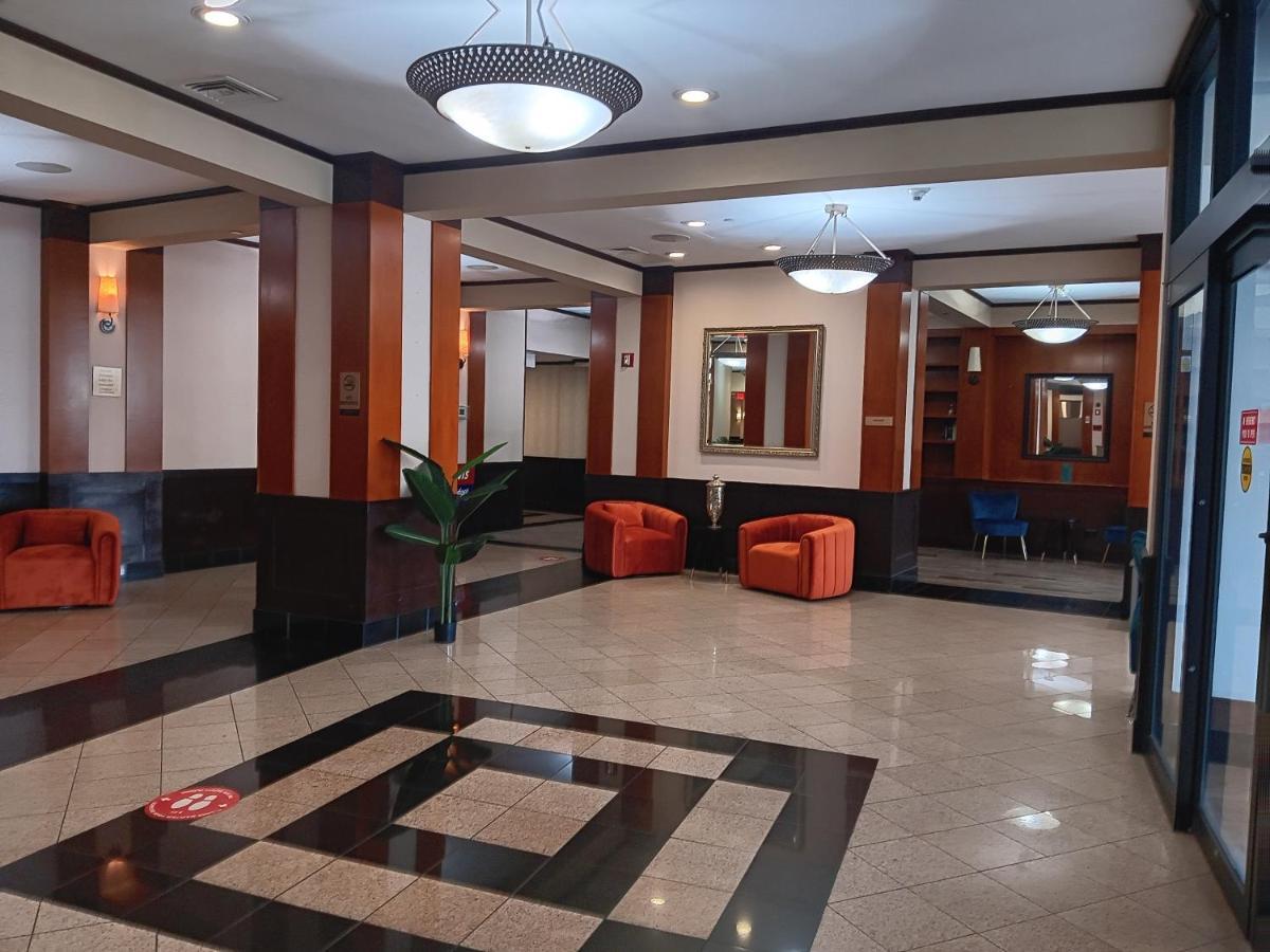 Clarion Hotel & Suites Mount Laurel Ngoại thất bức ảnh